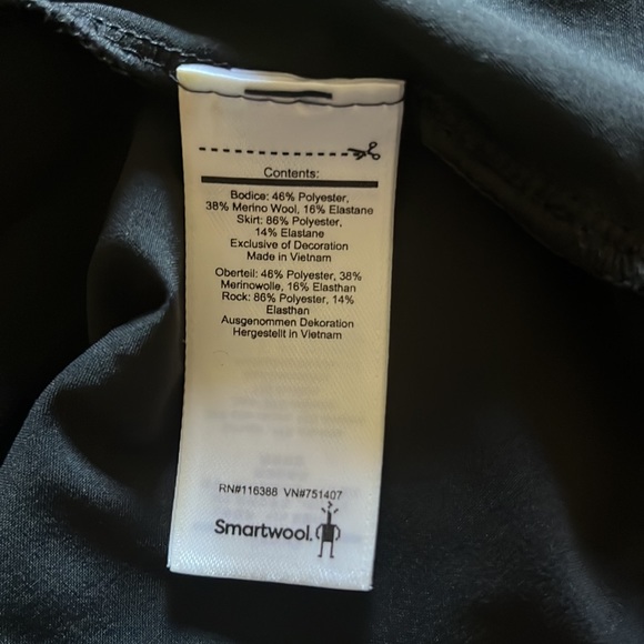 Smartwool dress, size small - Picture 5 of 5